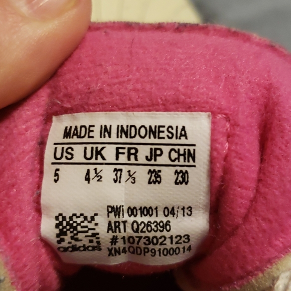 Neo label, shell-toe Adidas. - Picture 3 of 4